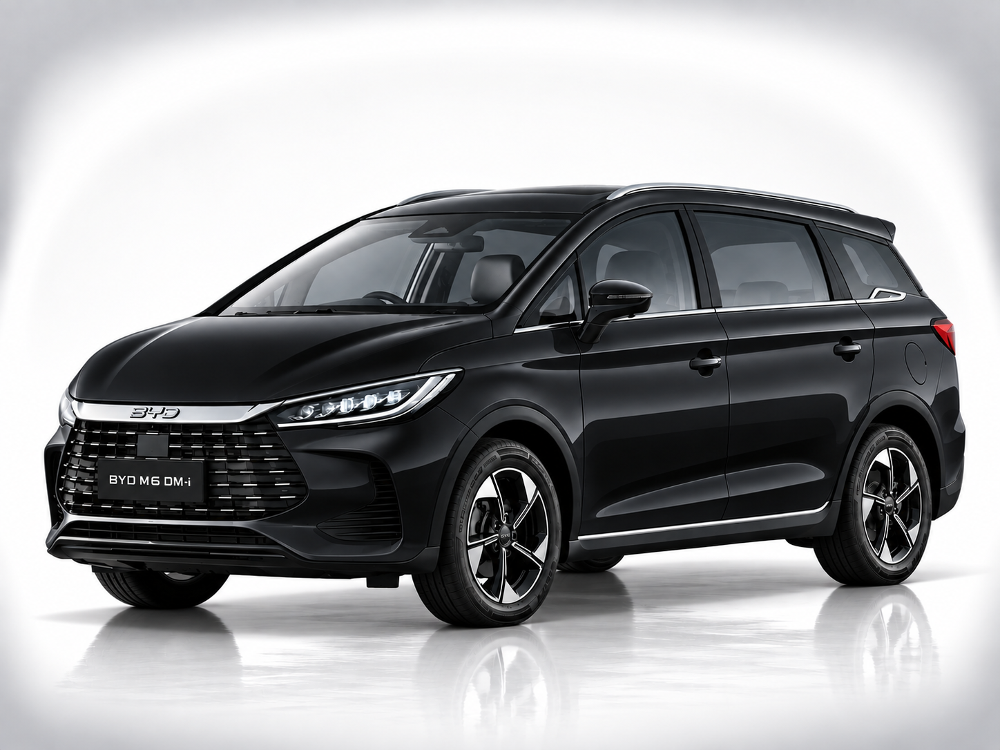 BYD M6 DM-i Cosmos Black